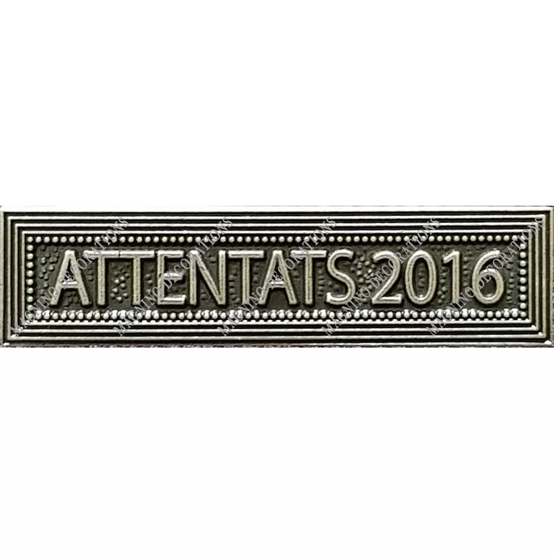 Agrafe ATTENTATS 2016 classe Argent ordonnance - 210405 - Achetez votre Agrafe ATTENTATS 2016 classe Argent ordonnance - Magnino