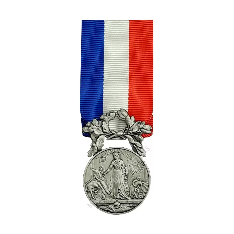 Médaille Acte de Courage et de devouement 2ème classe argent - 110343 - Achetez votre Médaille Acte de Courage et de devouement 