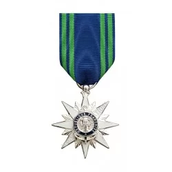 Médaille Chevalier de l'Ordre du Mérite Maritime, Ordonnance, Bronze Argenté - 110095 - Achetez votre Médaille Chevalier de l'Or