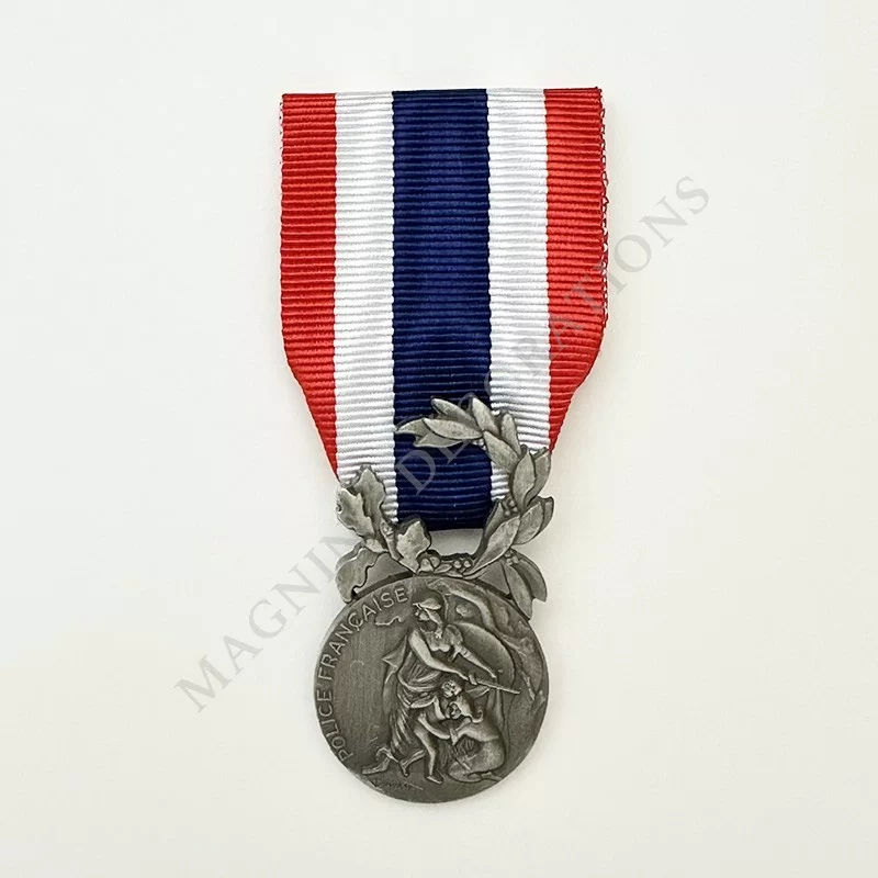 MEDAILLE D'HONNEUR DE LA POLICE NATIONALE ECHELON ARGENT ORDONNANCE AVERS