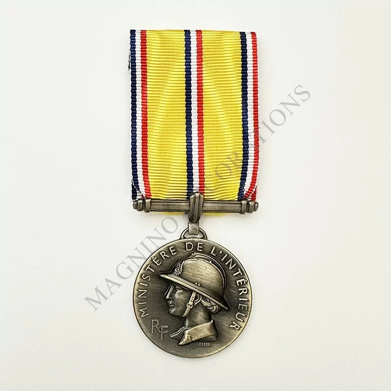 MEDAILLE D'HONNEUR DES SAPEURS POMPIERS 10 ANS D'ANCIENNETE AVERS