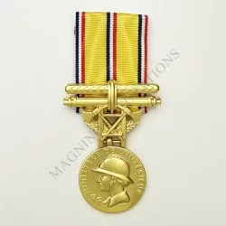 MEDAILLE D'HONNEUR DES SAPEURS POMPIERS 40 ANS D'ANCIENNETE