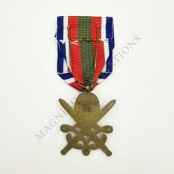 TITRE DE RECONNAISSANCE DE LA NATION 1939/1945 (modèle Magnino décorations) REVERS