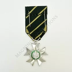 Croix de chevalier de l'ordre du mérite combattant ordonnance revers