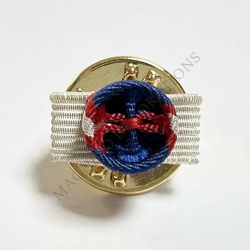 Rosette commandeur Royal Victorian order sur pin's