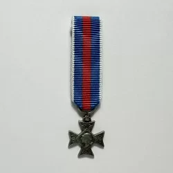 Ordre du mérite militaire au grade de chevalier réduction avers