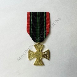 CROIX DU COMBATTANT VOLONTAIRE DE LA RESISTANCE AVERS