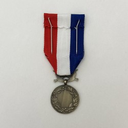 Médaille des affaires étrangères à titre militaire classe bronze ordonnance revers