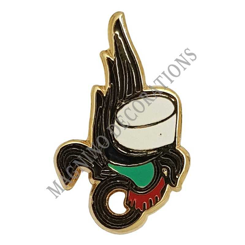 PIN'S KEPI BLANC ET FLAMME LEGION ETRANGERE